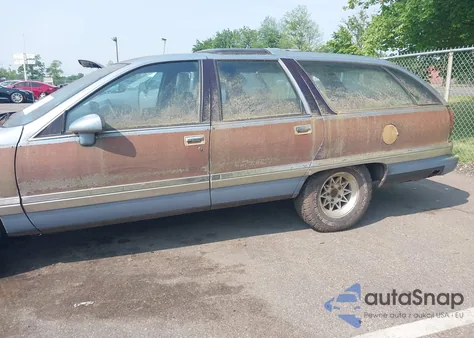 1992 Buick Roadmaster Estate z USA, uszkodzony, nr VIN 1G4BR8371NW404852